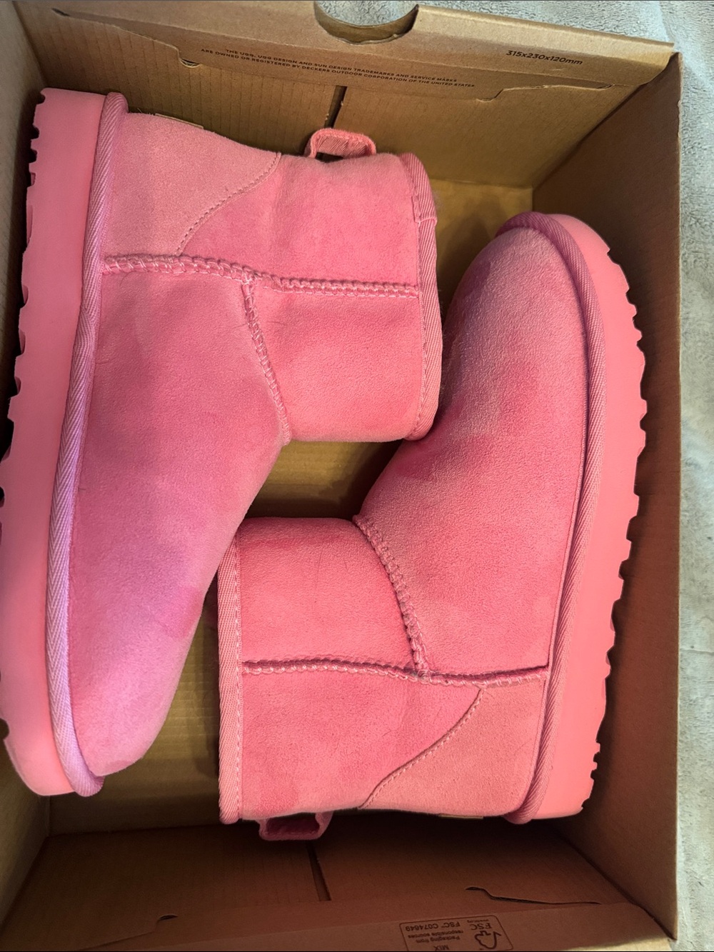 Brand new UGG Pink Suede Classic Mini II size 6!!